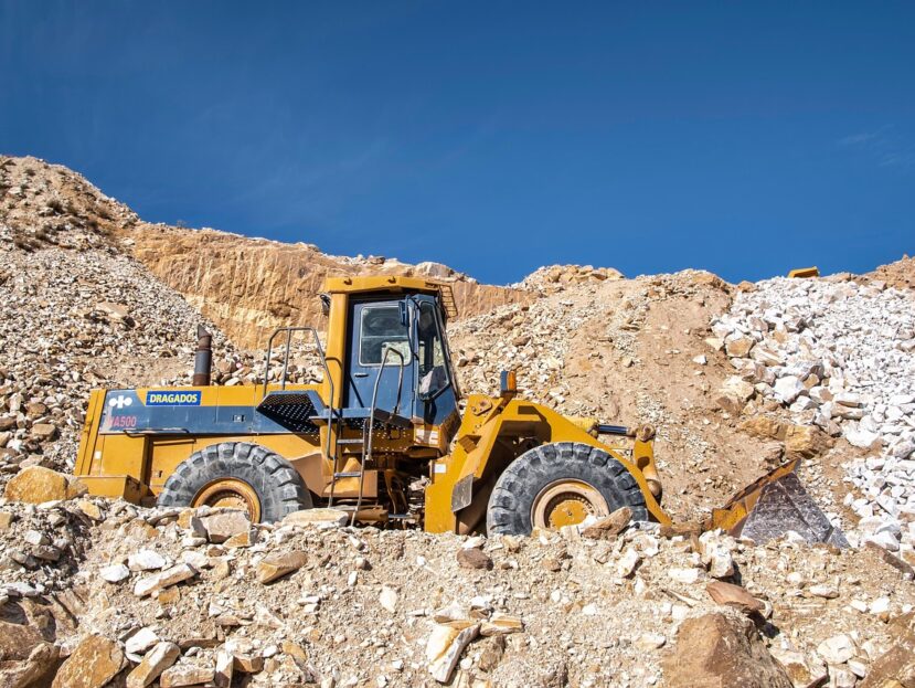 Wiertarka do skał – niezawodne narzędzie w pracy geotechnicznej